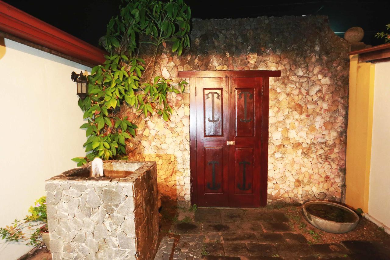 Villa Kusum Hikkaduwa Exterior foto
