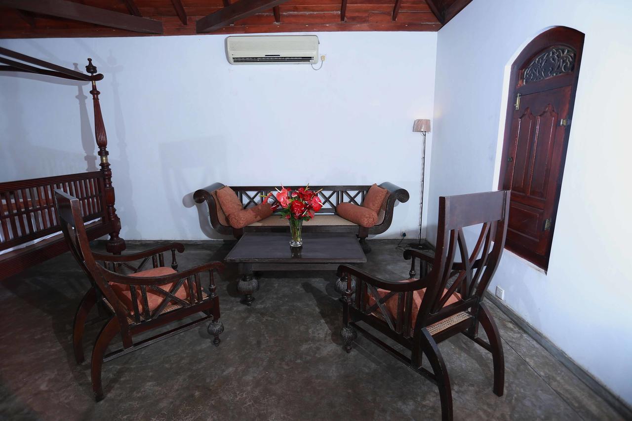 Villa Kusum Hikkaduwa Exterior foto