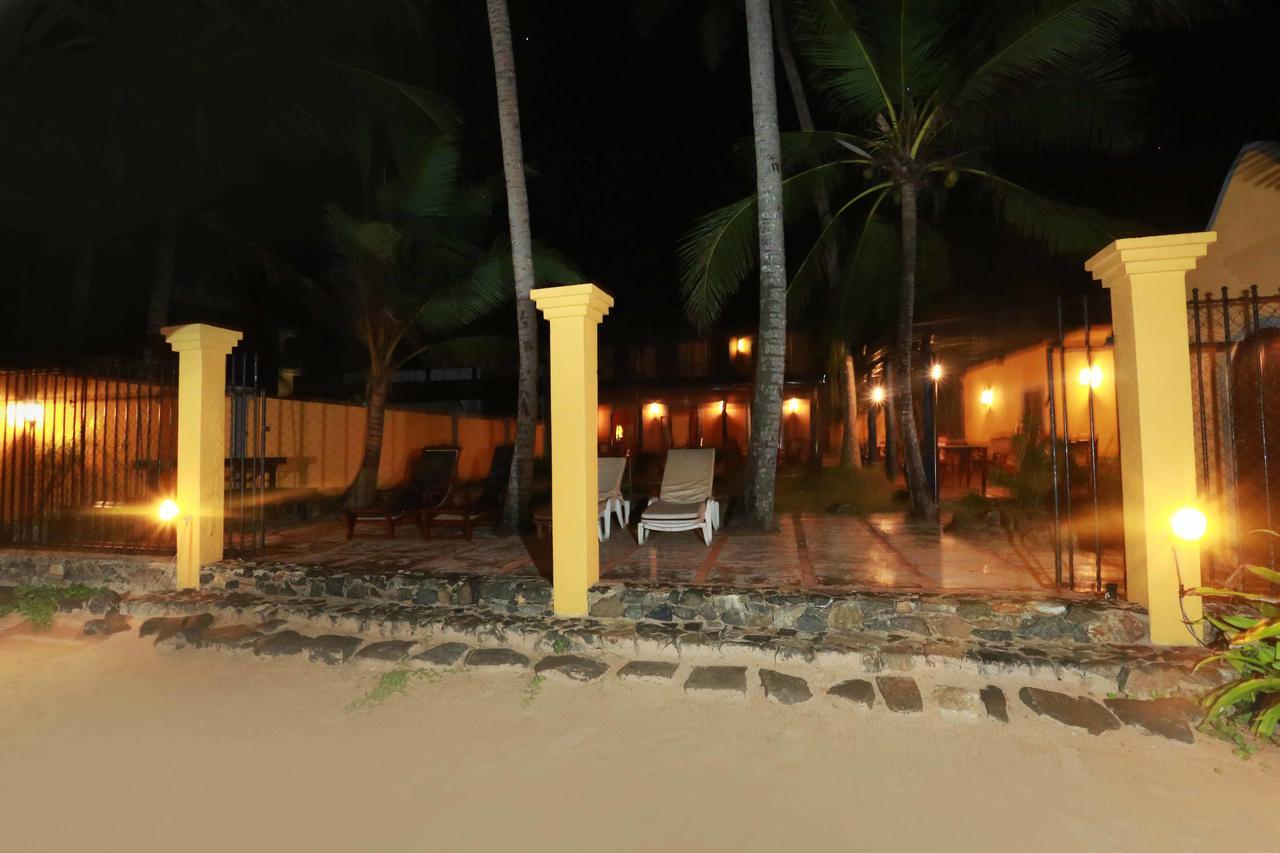 Villa Kusum Hikkaduwa Exterior foto