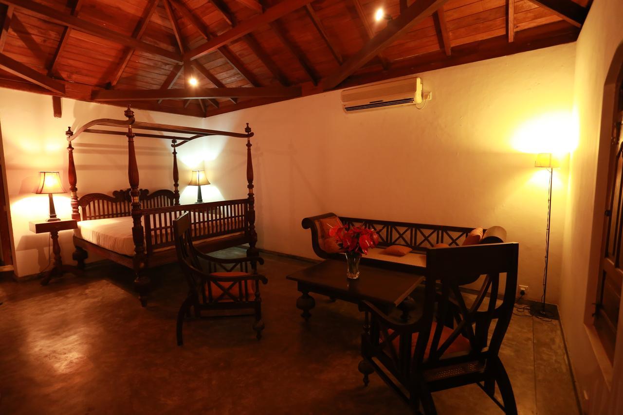 Villa Kusum Hikkaduwa Exterior foto