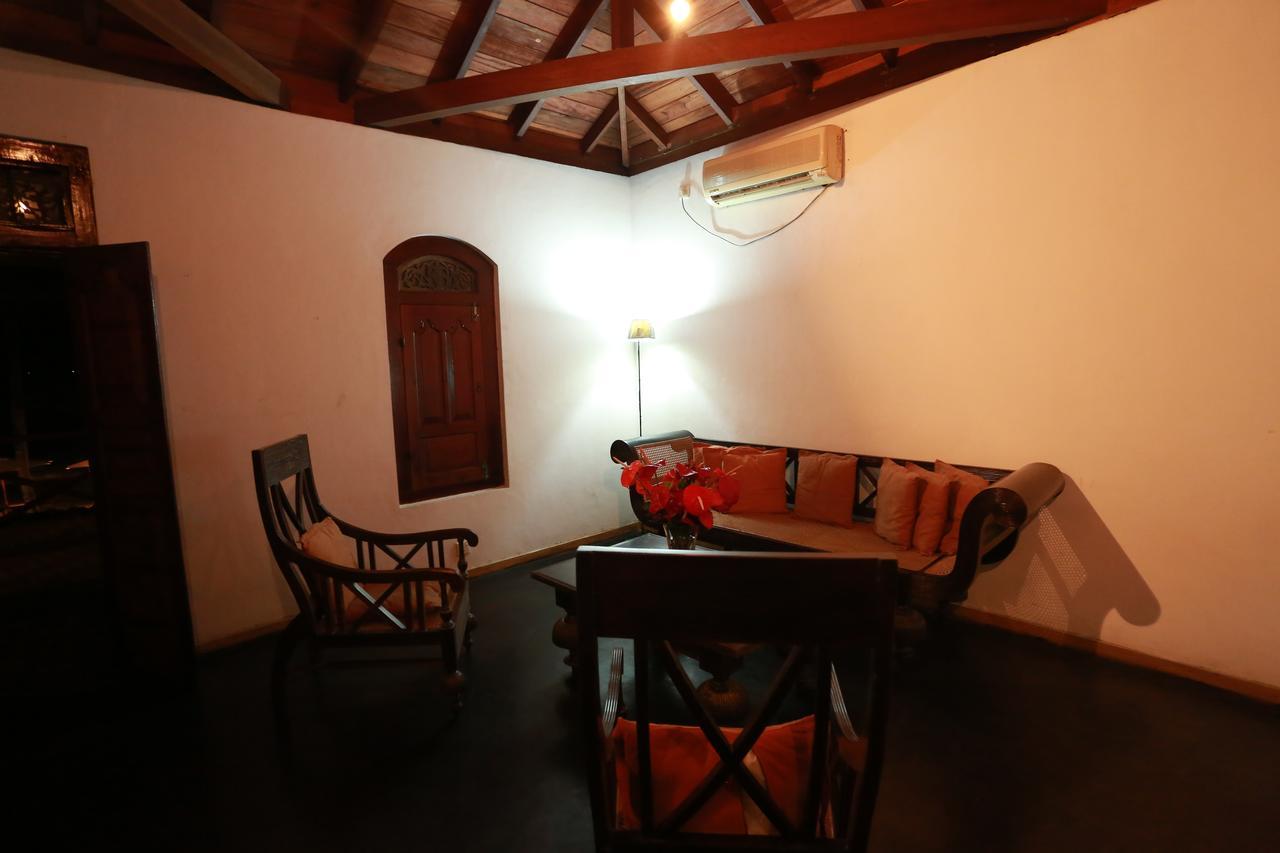 Villa Kusum Hikkaduwa Exterior foto